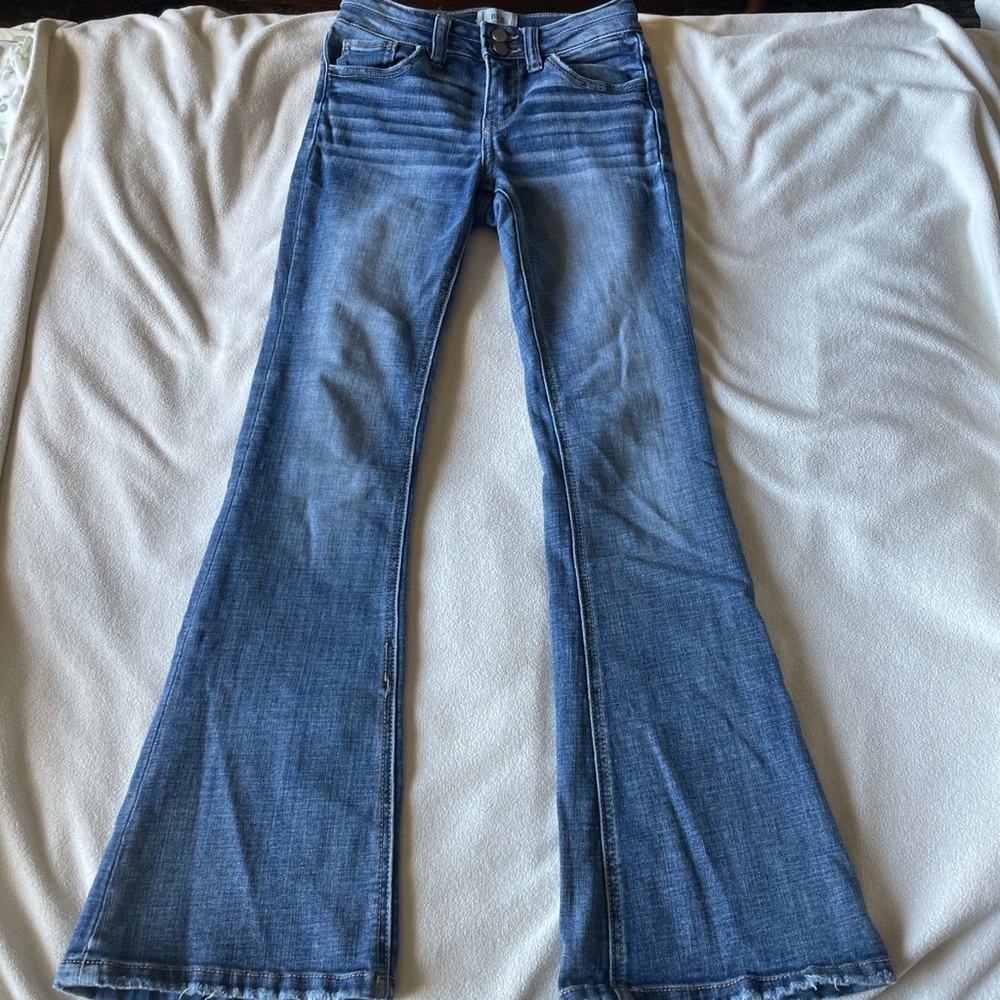 Buckle youth jeans